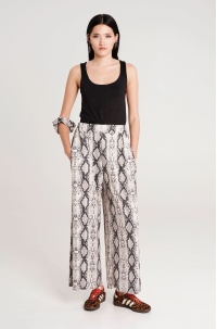 s26237_black