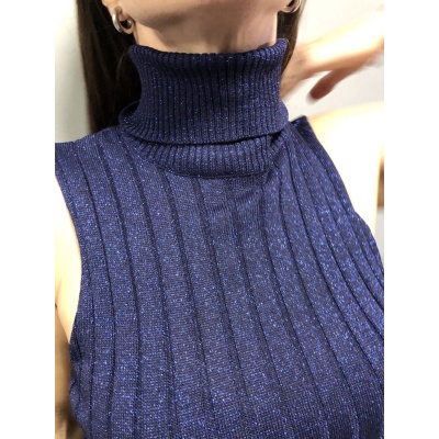 24_1_136_blue_127234840