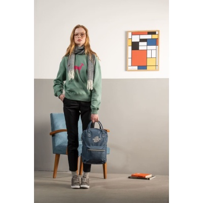 AW22