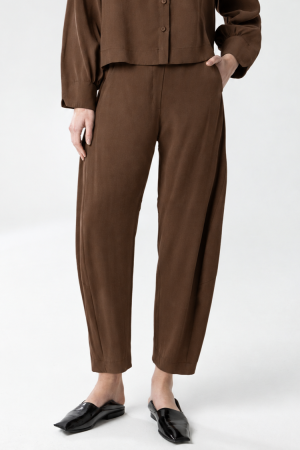 26_03_143_brown